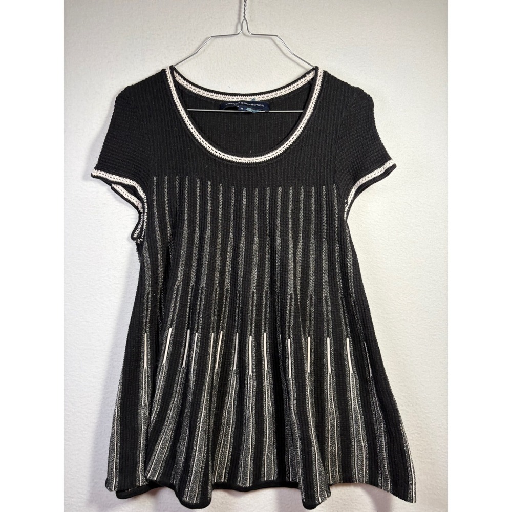 French Connection Sweater Top Womens M Black Excellent Striped Knit Scoop Neck